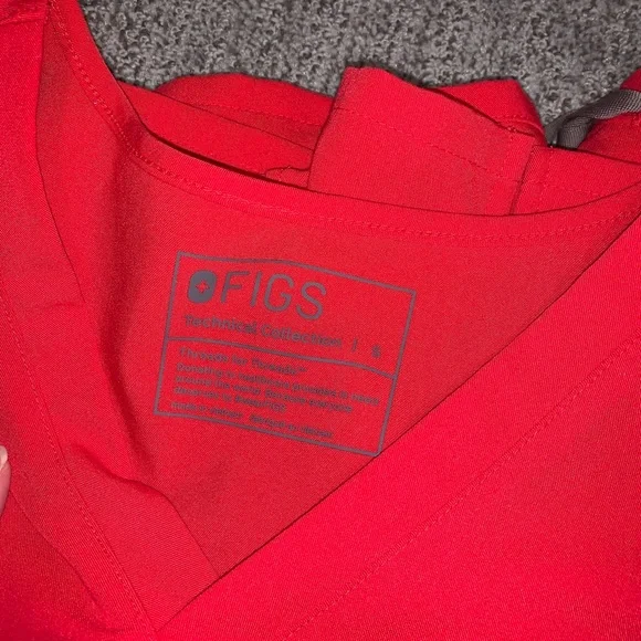 Figs Pop Red Set - Picture 2 of 3